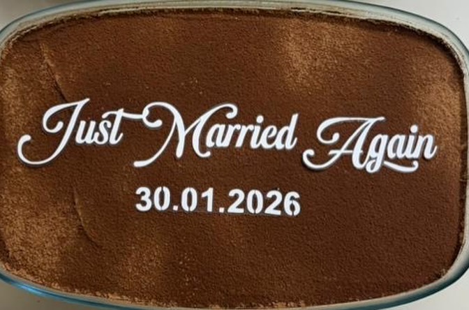 Custom message on Mascarpone Cake — Just Married Again